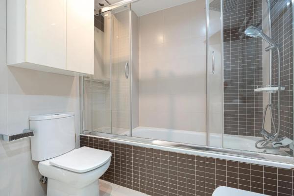 Dúplex en calle Reina Victoria Eugenia