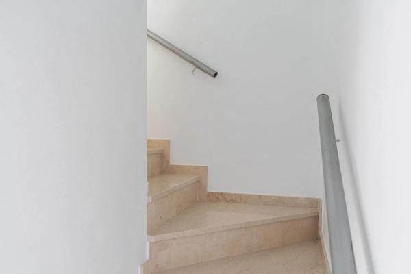 Dúplex en calle Reina Victoria Eugenia