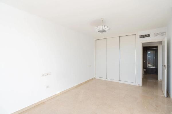 Dúplex en calle Reina Victoria Eugenia