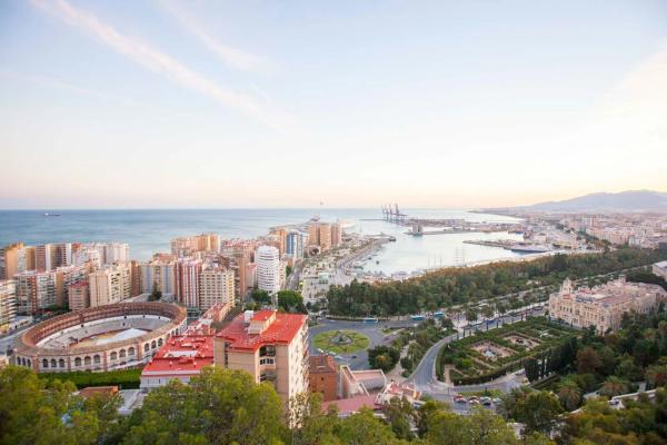 Piso en calle Álvarez Quintero