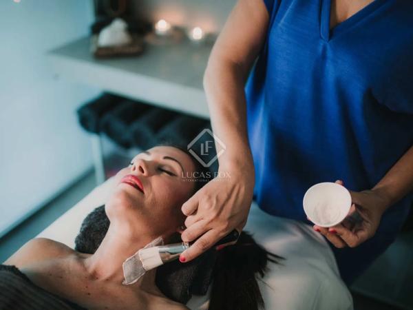 Piso en calle Granado del Higueron, 4