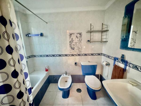 Chalet adosado en calle Monaguillo s/n