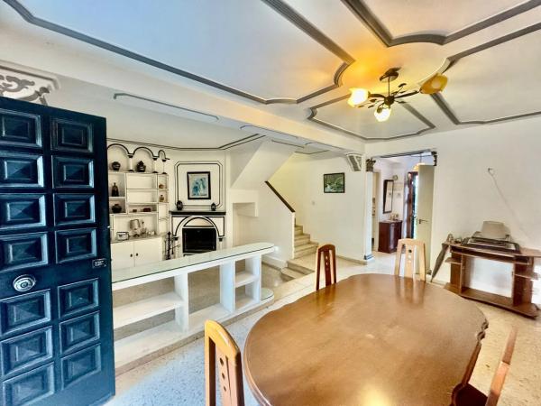 Chalet adosado en calle Monaguillo s/n