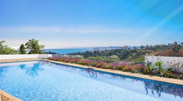 Piso en avenida Fuengirola, 6