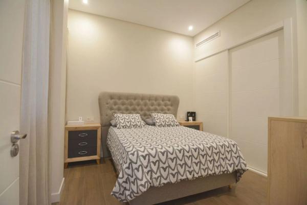 Piso en calle Ollería, 2