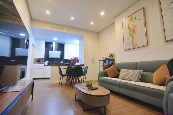 Piso en calle Ollería, 2