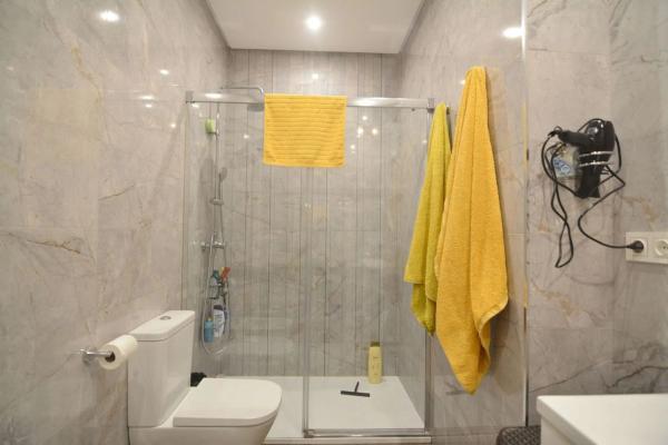 Piso en calle Ollería, 2