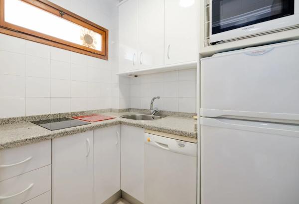 Estudio en CL Asturias, 16