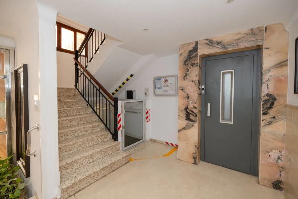 Estudio en CL Asturias, 16