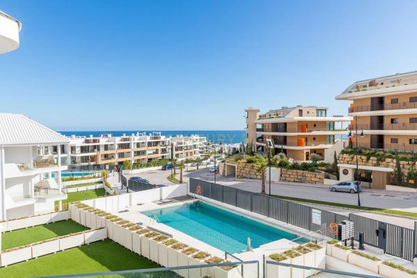 Piso en avenida Fuengirola, 10