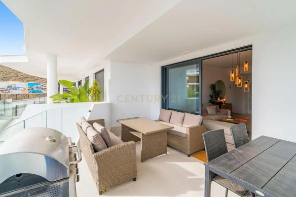 Piso en avenida Fuengirola, 10