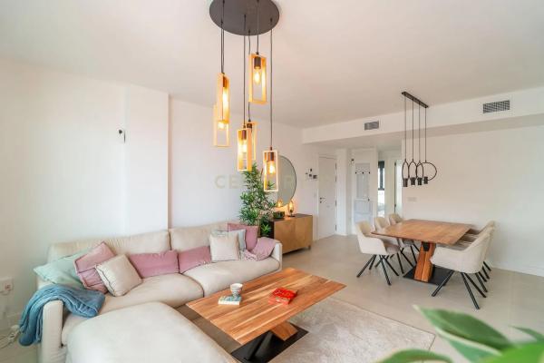 Piso en avenida Fuengirola, 10