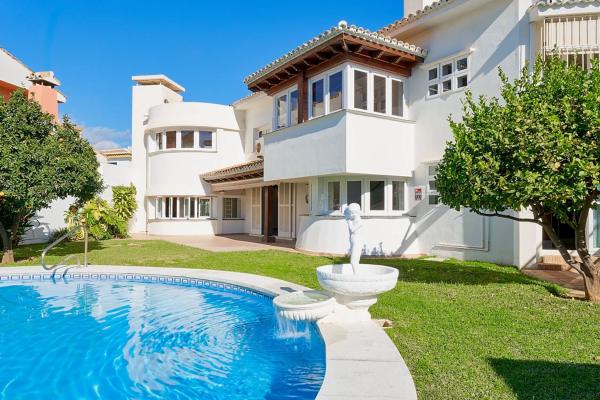 Casa independiente en calle Antequera
