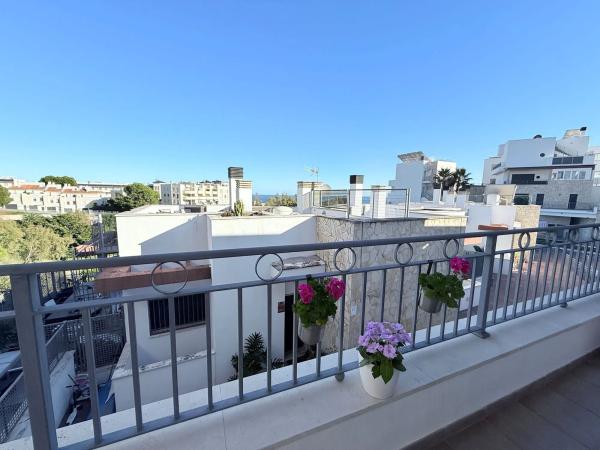 Chalet adosado en calle Amapolas