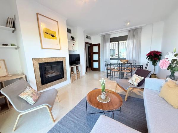 Chalet adosado en calle Amapolas