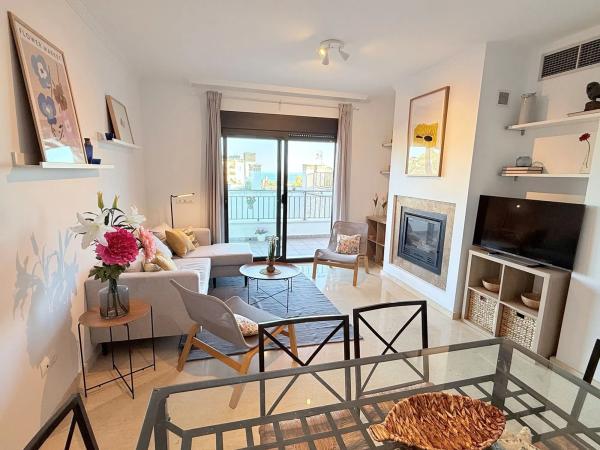 Chalet adosado en calle Amapolas