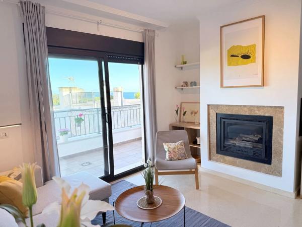 Chalet adosado en calle Amapolas