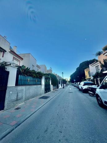 Chalet adosado en calle Monaguillo