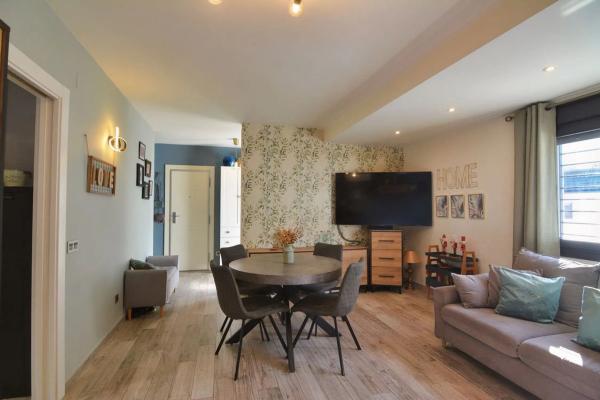 Chalet adosado en calle Ricardo León