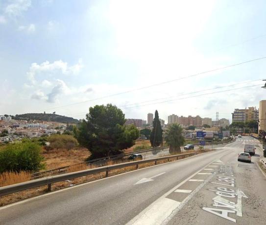 Piso en avenida de Las Salinas