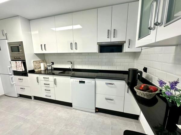 Piso en Zona Puerto Deportivo