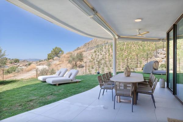 Piso en avenida Fuengirola, 9