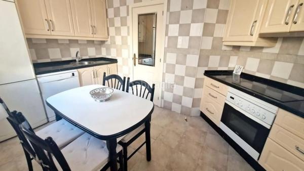 Dúplex en calle Romería del Rocío