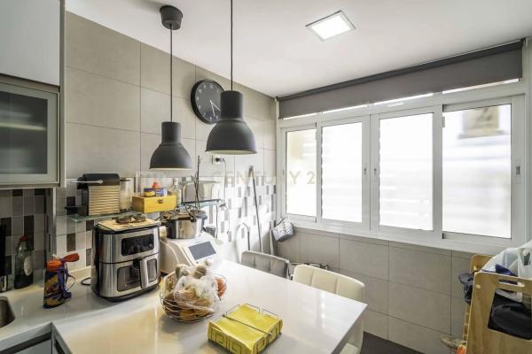 Piso en calle Viriato, 22