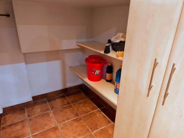 Chalet pareado en calle Antequera