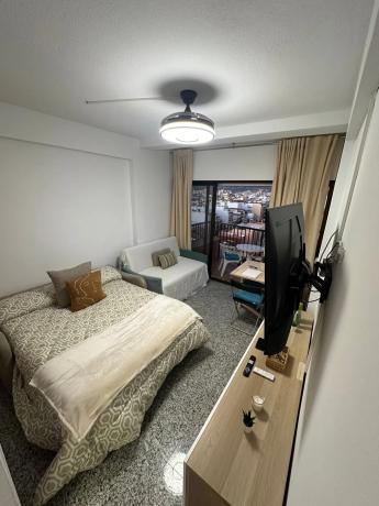 Estudio en paseo Marítimo Rey de España, 7