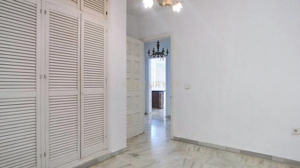 Piso en calle Churruca, 2