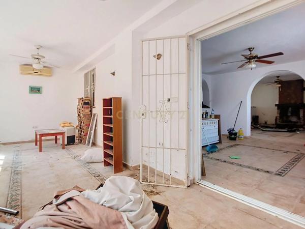 Casa independiente en calle Tulipán, 10