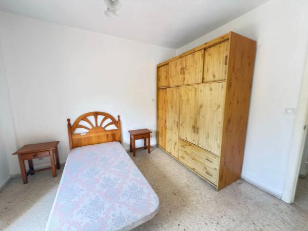 Chalet adosado en CL Monaguillo El