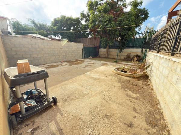 Chalet adosado en CL Monaguillo El