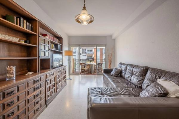 Piso en calle Hermanos Pinzón, 4