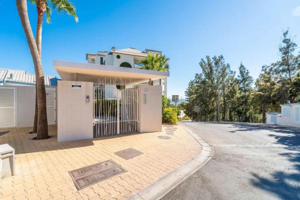 Piso en avenida del Higuerón, 80