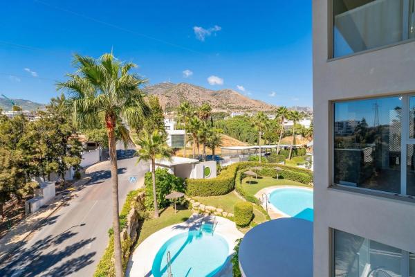 Piso en avenida del Higuerón, 80