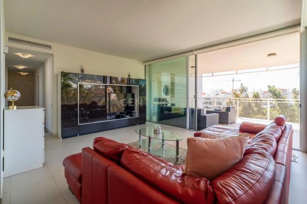 Piso en avenida del Higuerón, 80