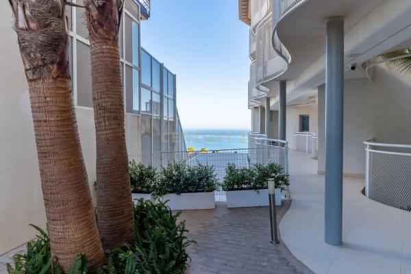 Piso en avenida del Higuerón, 80