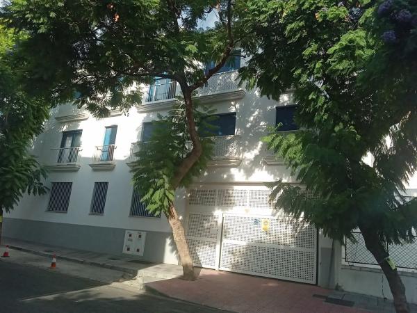 Piso en avenida de Las Salinas s/n