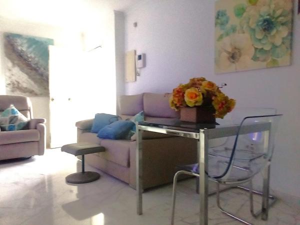 Piso en avenida de Las Salinas s/n