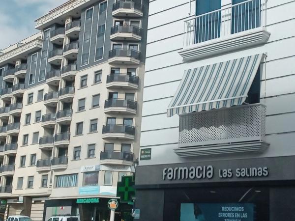 Piso en avenida de Las Salinas s/n