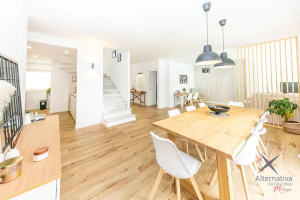 Chalet pareado en avenida del Higuerón