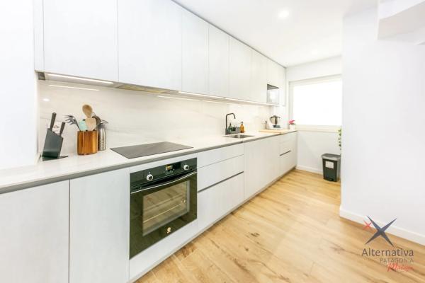 Chalet pareado en avenida del Higuerón