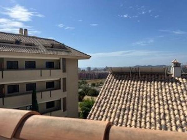 Chalet pareado en calle Sauce