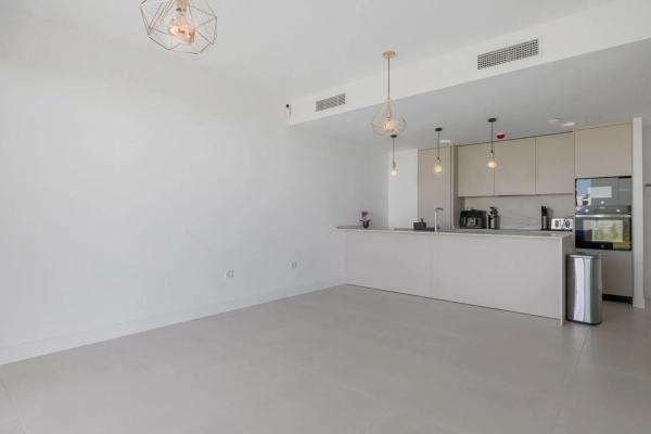 Piso en avenida Fuengirola