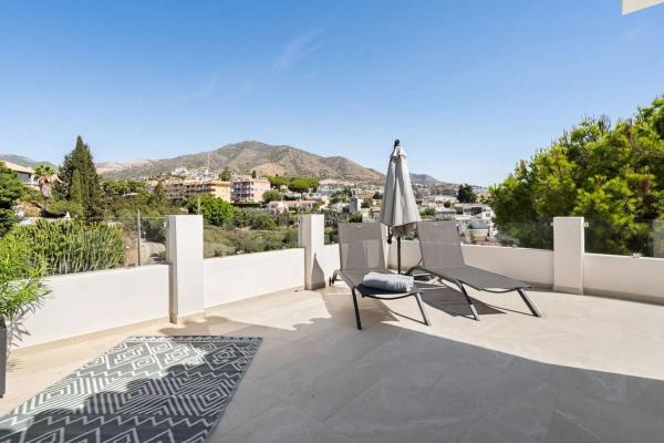 Casa independiente en calle el Roble, 23 -1