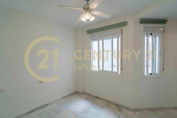 Piso en calle Gimena, 59