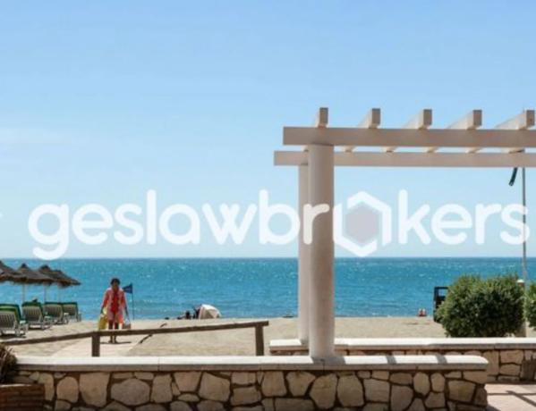 Piso en CL Virgen Del Rocio, 4