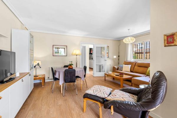 Chalet pareado en calle el Tejar